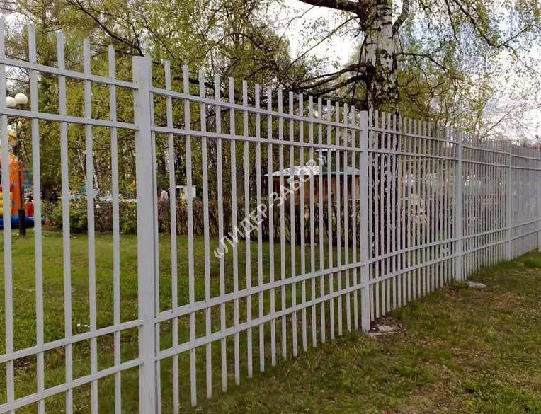Цена Секционный профильный забор для детской площадки в Москве Купить Секционный профильный забор для детской площадки